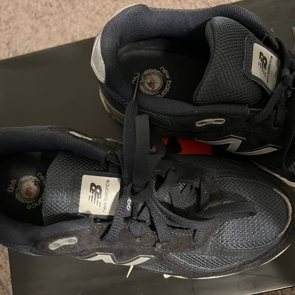 New Balance Kids' Navy Sneakers - Picture 2 of 5